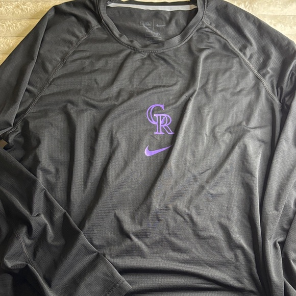 Nike Dark Gray Dri-FIT Shirt - Picture 1 of 2
